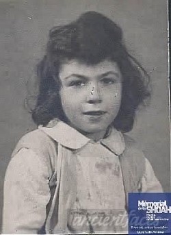Rosetta Taksene. Di Parigi. Uccisa ad Auschwitz il 9 Ottobre 1943. Aveva 5 anni. Ciao Rosetta, ti voglio tanto tanto bene. Sei con me.
